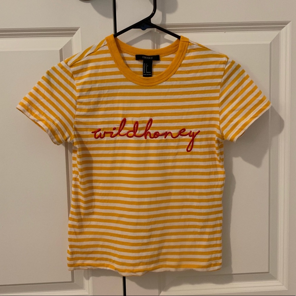 Forever 21 wild honey graphic tee size S
